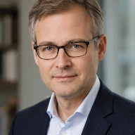 Nils Bedke Autor für Kapitalmärkte und Banking Glocalist Press