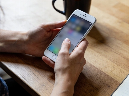 Apple iPhone: Speicherplatz effizient verwalten und Systemleistung verbessern Glocalist Press
