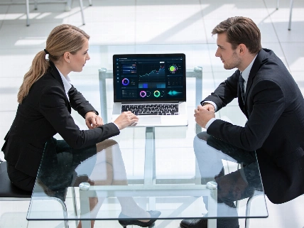 Salesforce übernimmt Listen Labs für KI-gestützte Kundenforschung Glocalist Press