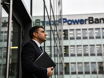 PowerBank kämpft um Nasdaq-Status und setzt alles auf Liquidität Glocalist Press