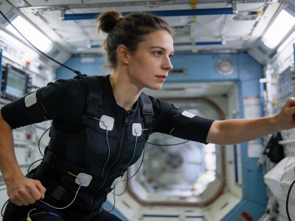 OHB qualifiziert EMS-Trainingsanzug für ISS-Studie zu Muskelschwund Glocalist Press